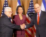 Condoleezza Rice, Mahmoud Abbas ja Ehud Olmert kttelevt